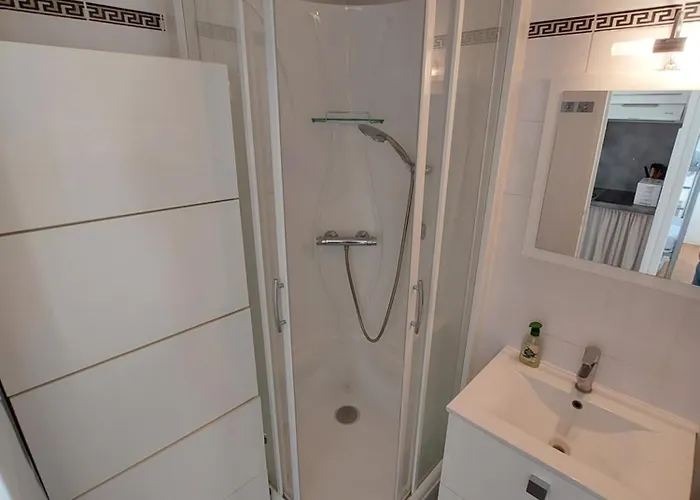 Plage Lafitenia Апартаменты Сен-Жан-де-Люз